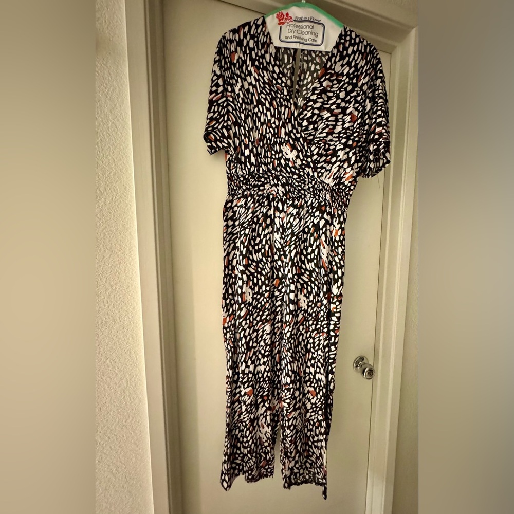 Elegant Black and White Patterned Jumpsuit